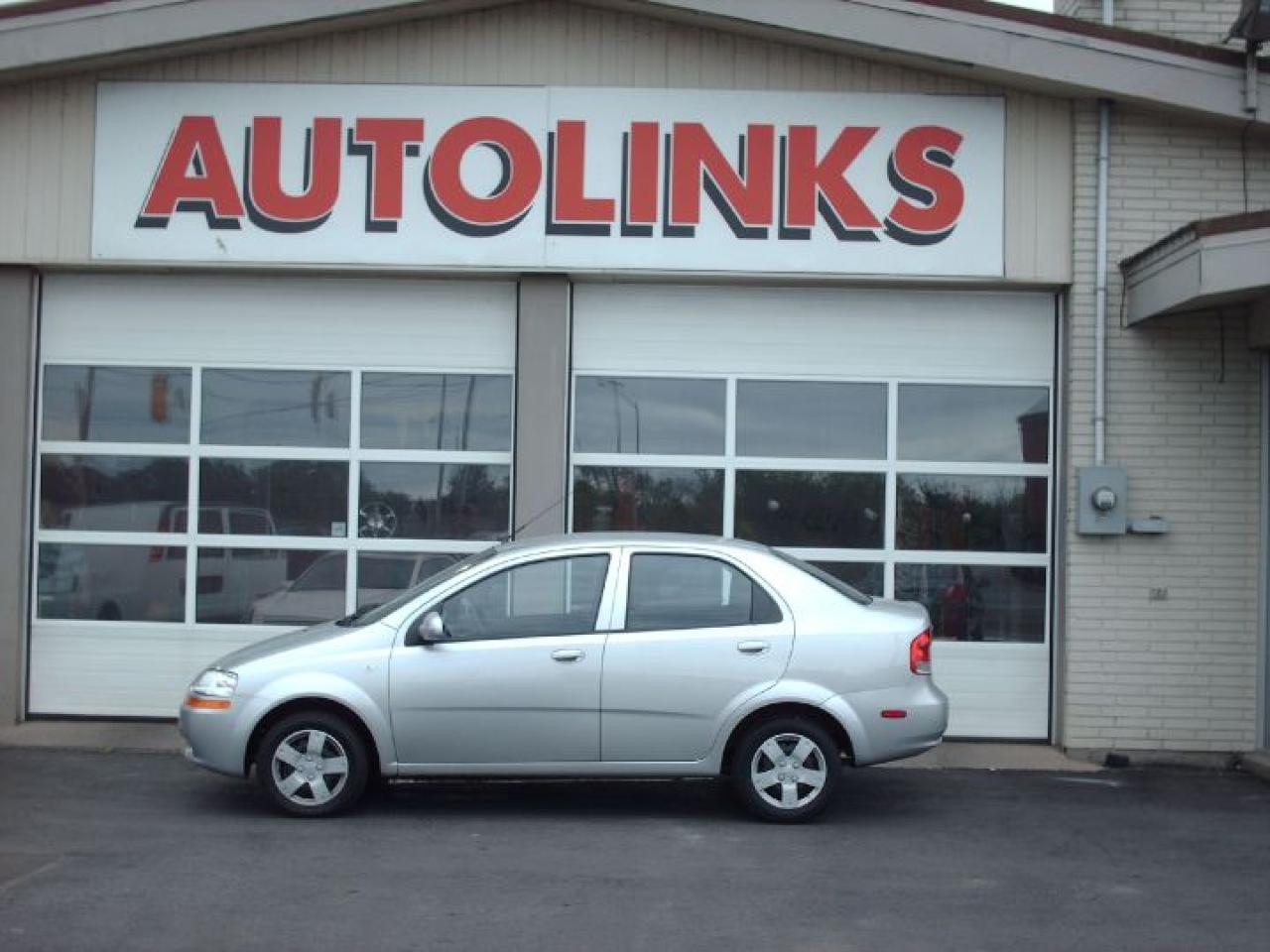 Used 2006 Chevrolet Aveo LT for sale in St Catharines, ON