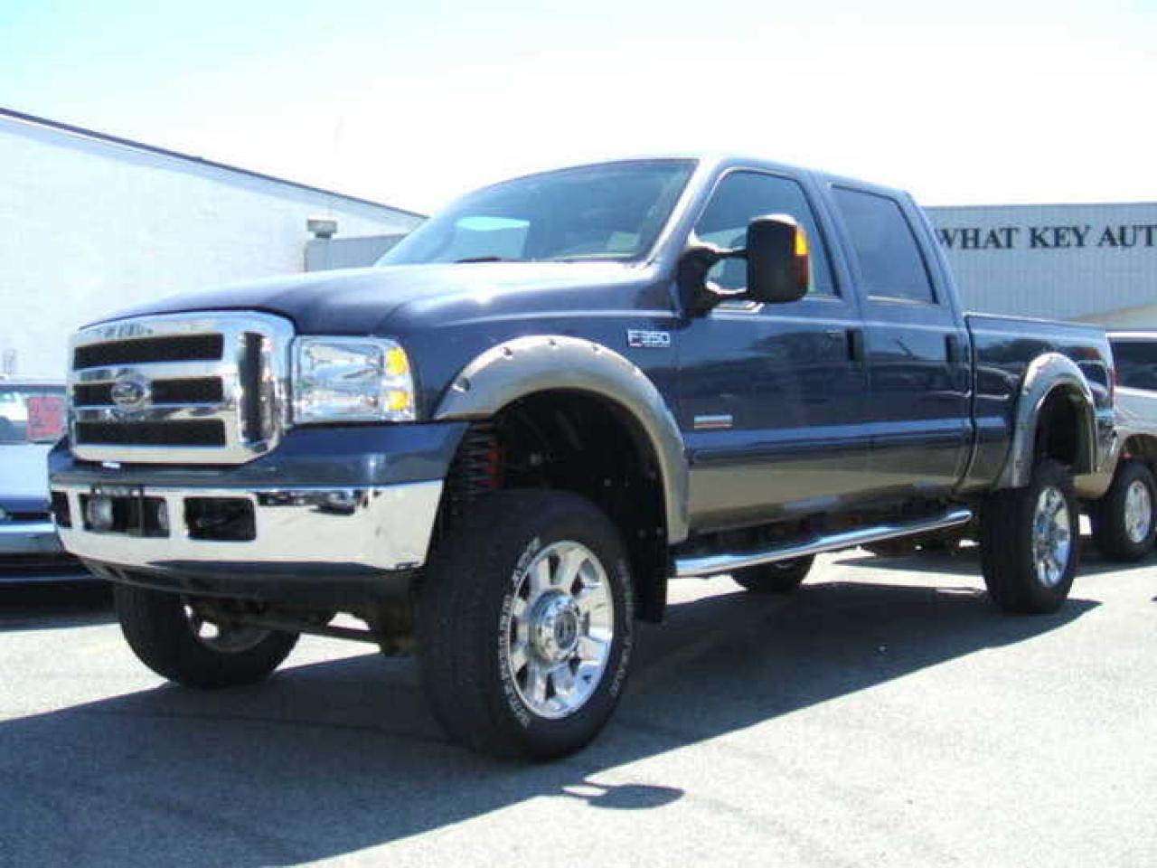Used 2005 Ford F-350 Super Duty 1 TON Lariat for sale in Langley, BC
