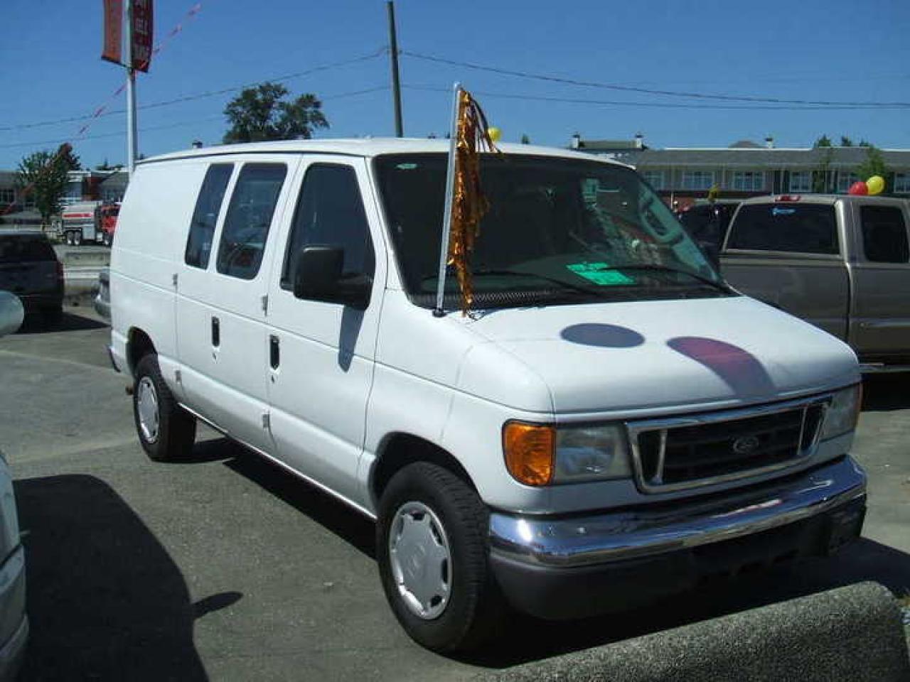 Used 2006 Ford Econoline XLT for sale in Langley, BC