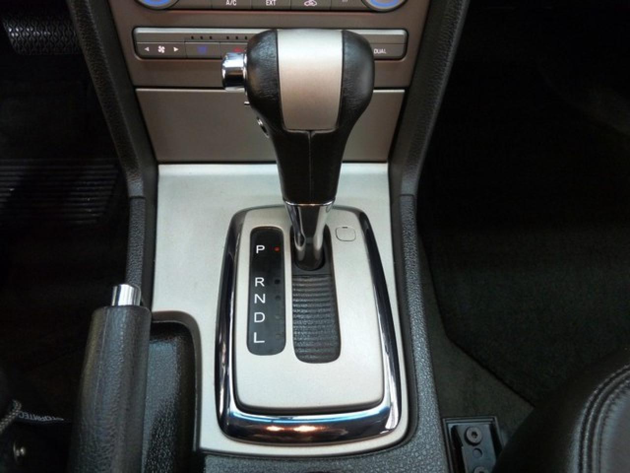 628900