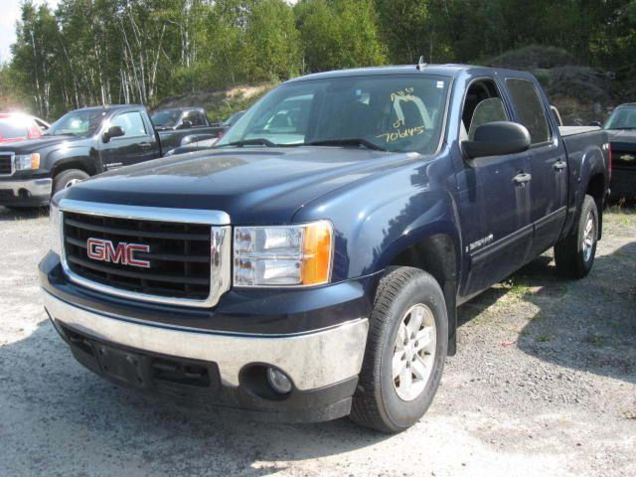 Used 2007 GMC Sierra 1500 SLE  4WD GM LEASE RETURN!! 4x4 Truck for sale in Guelph, ON
