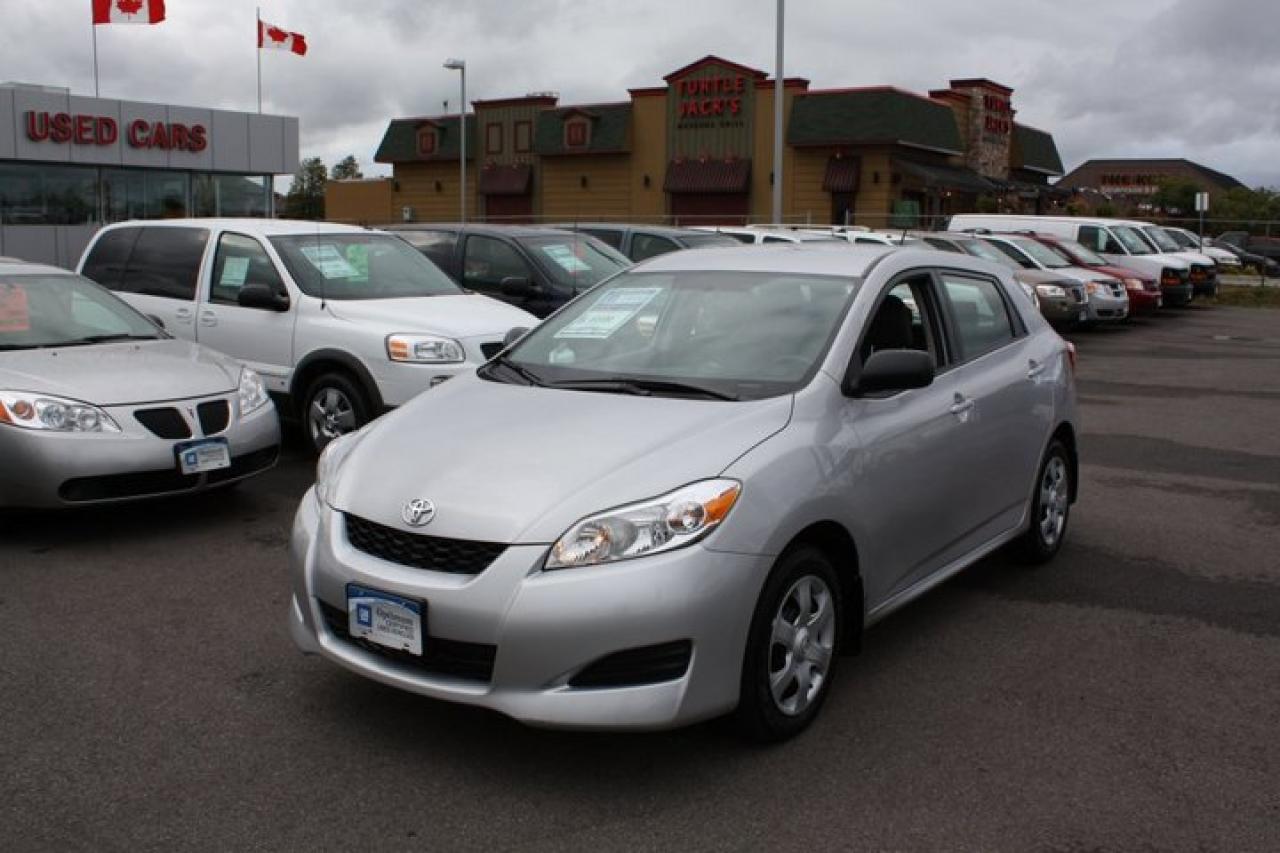 Used 2010 Toyota Matrix  for sale in Hamilton, ON