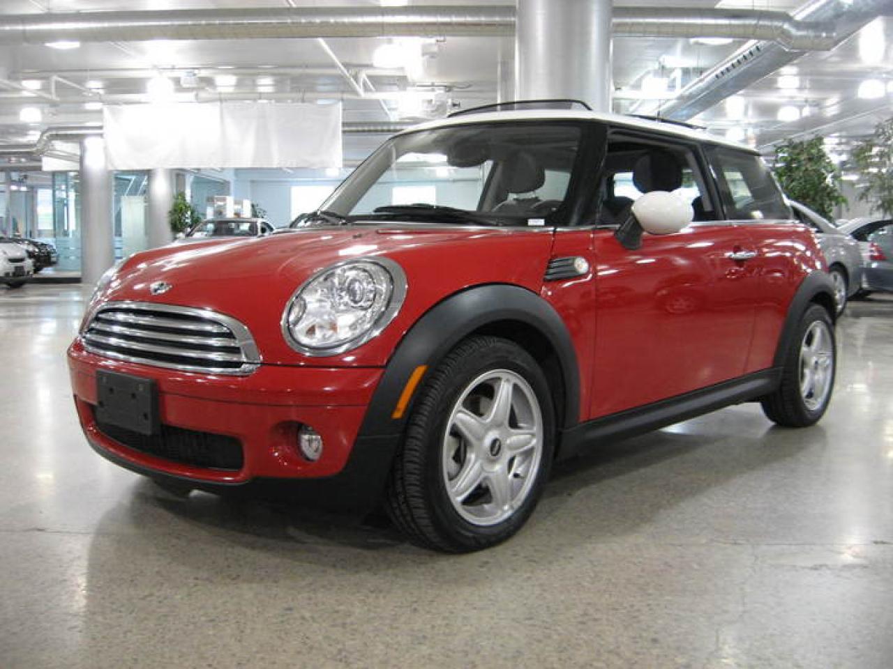 Used 2007 Mini Cooper  for sale in Maple, ON