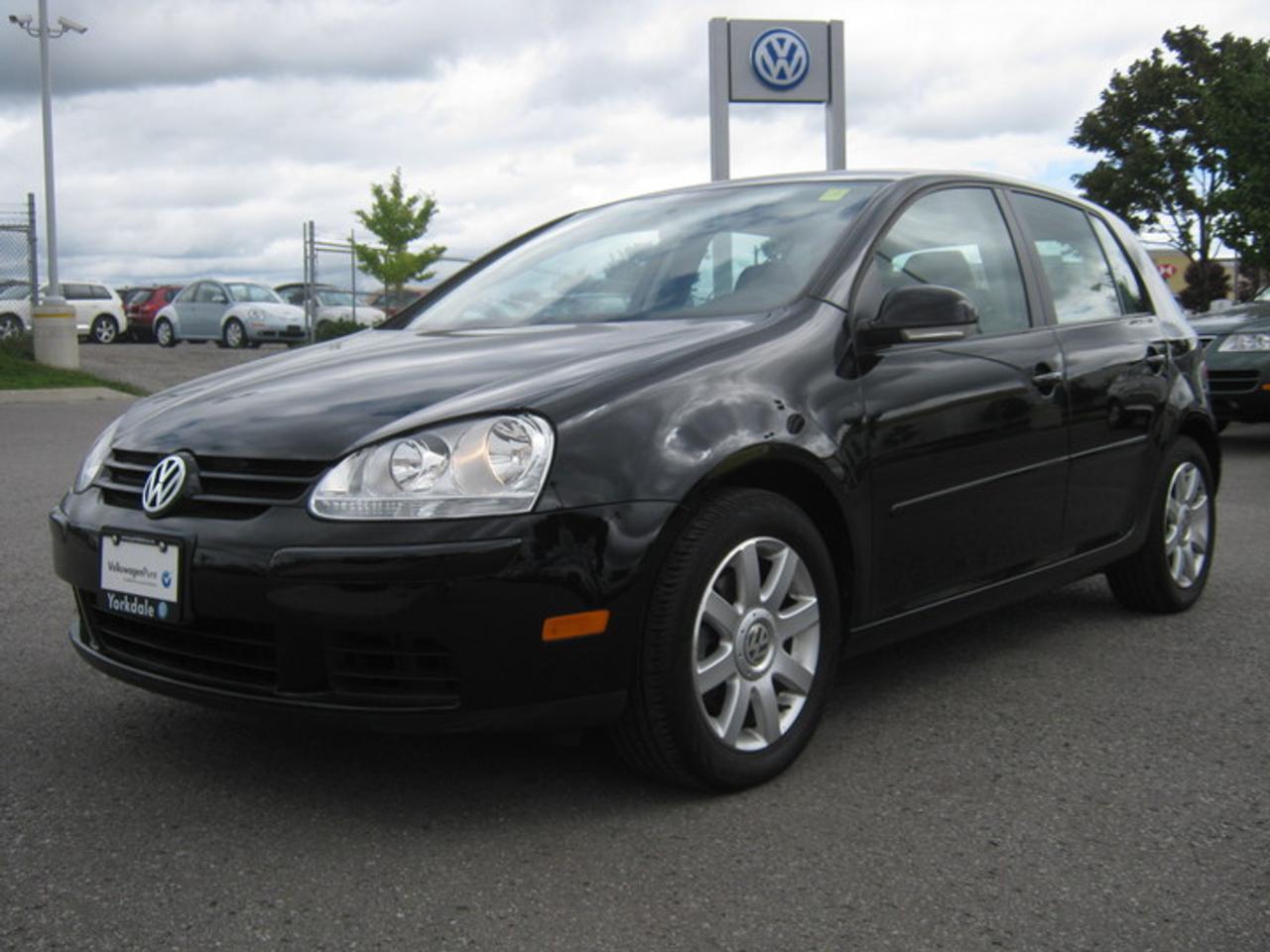 Used 2008 Volkswagen Rabbit 5Dr 2.5 at for sale in Toronto, ON