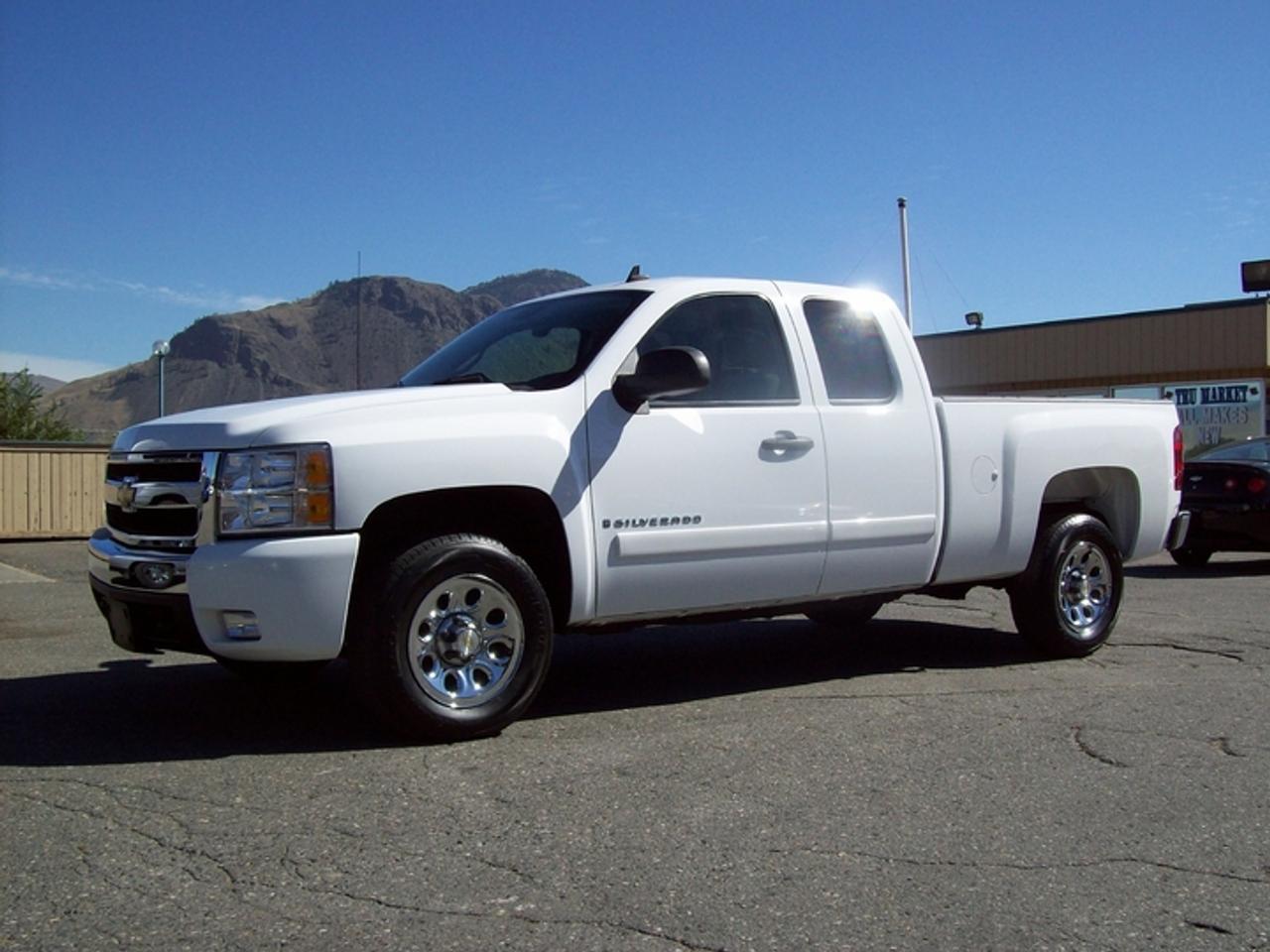 Used 2007 Chevrolet Silverado 1500  for sale in Kamloops, BC