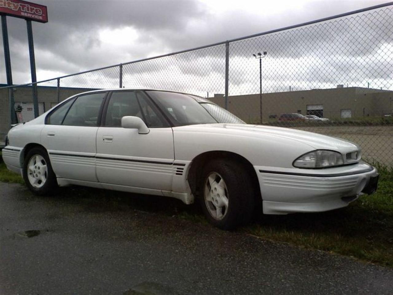 Used 1995 Pontiac Bonneville  for sale in Guelph, ON
