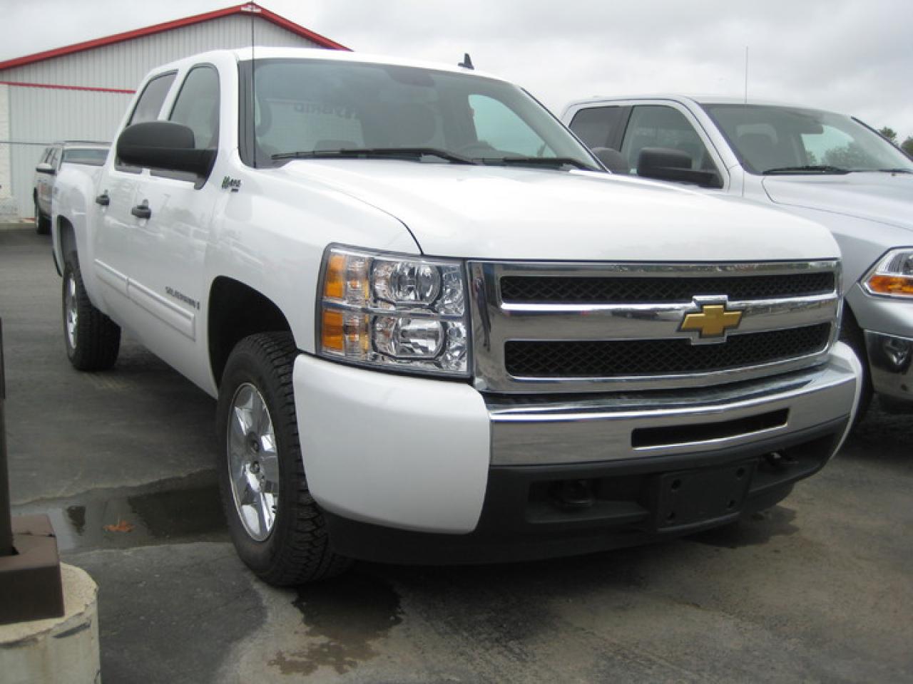 Used 2009 Chevrolet Silverado 1500 CREW CAB HYBRID 4X4 for sale in Listowel, ON