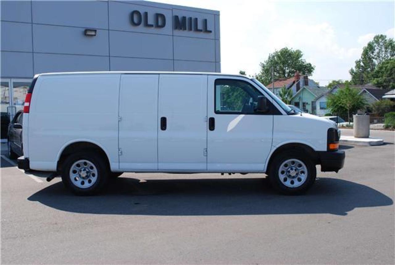 Used 2009 Chevrolet Express 1500  for sale in Toronto, ON