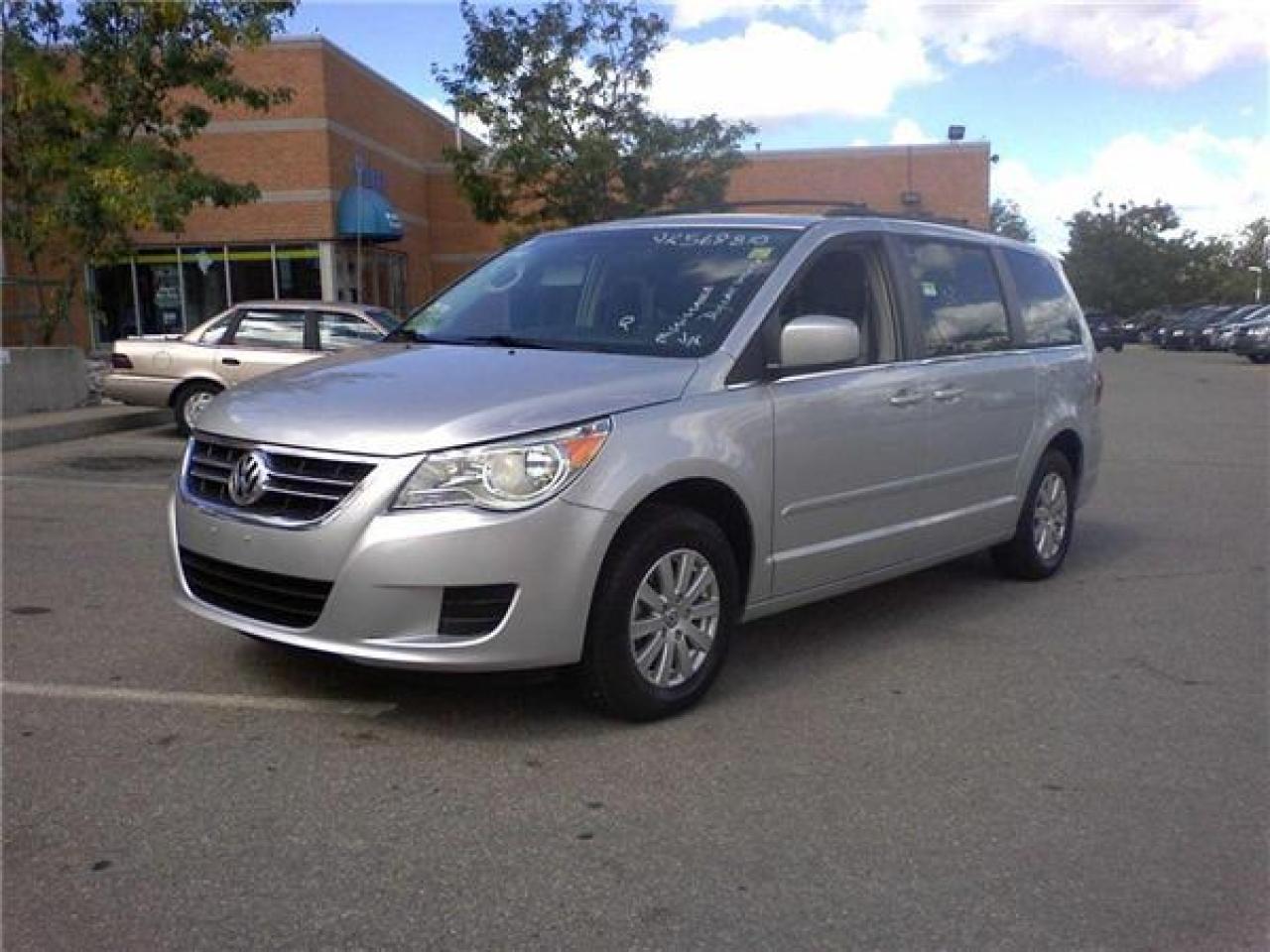 Used 2009 Volkswagen Routan Comfortline for sale in Mississauga, ON