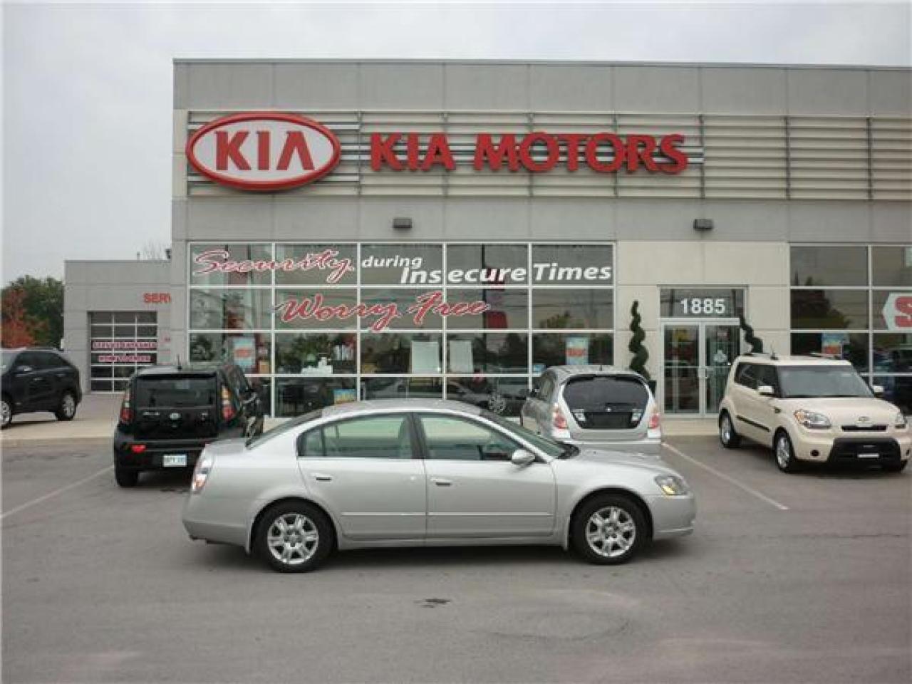Used 2006 Nissan Altima  for sale in Hamilton, ON
