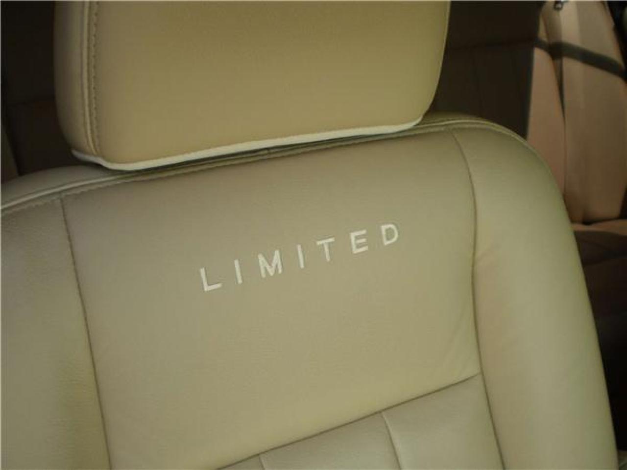 Used 2006 Ford Grand Marquis  for sale in Brantford, ON