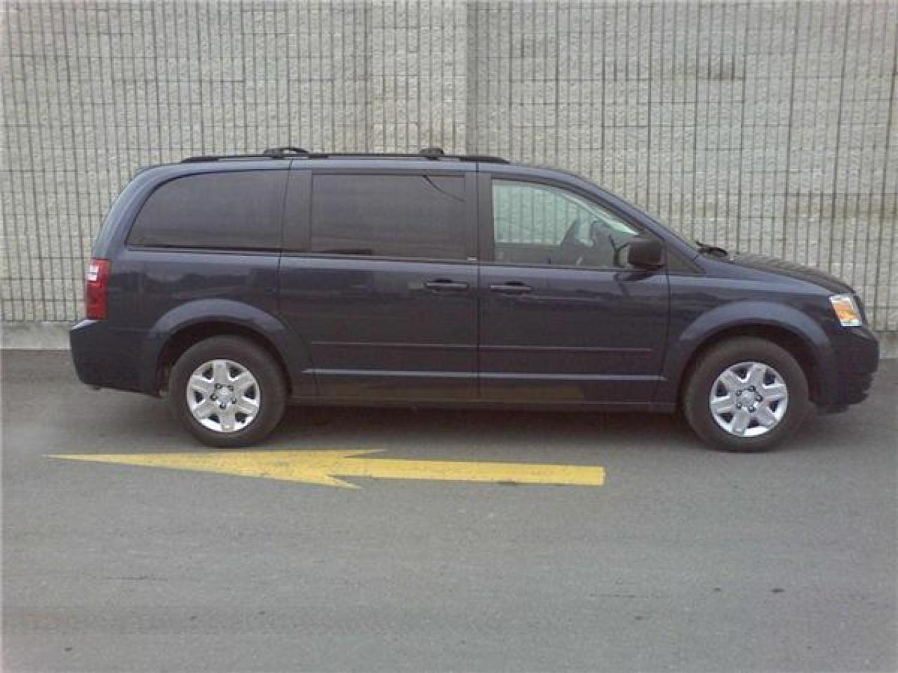 Used 2009 Dodge Grand Caravan SE for sale in Orleans, ON