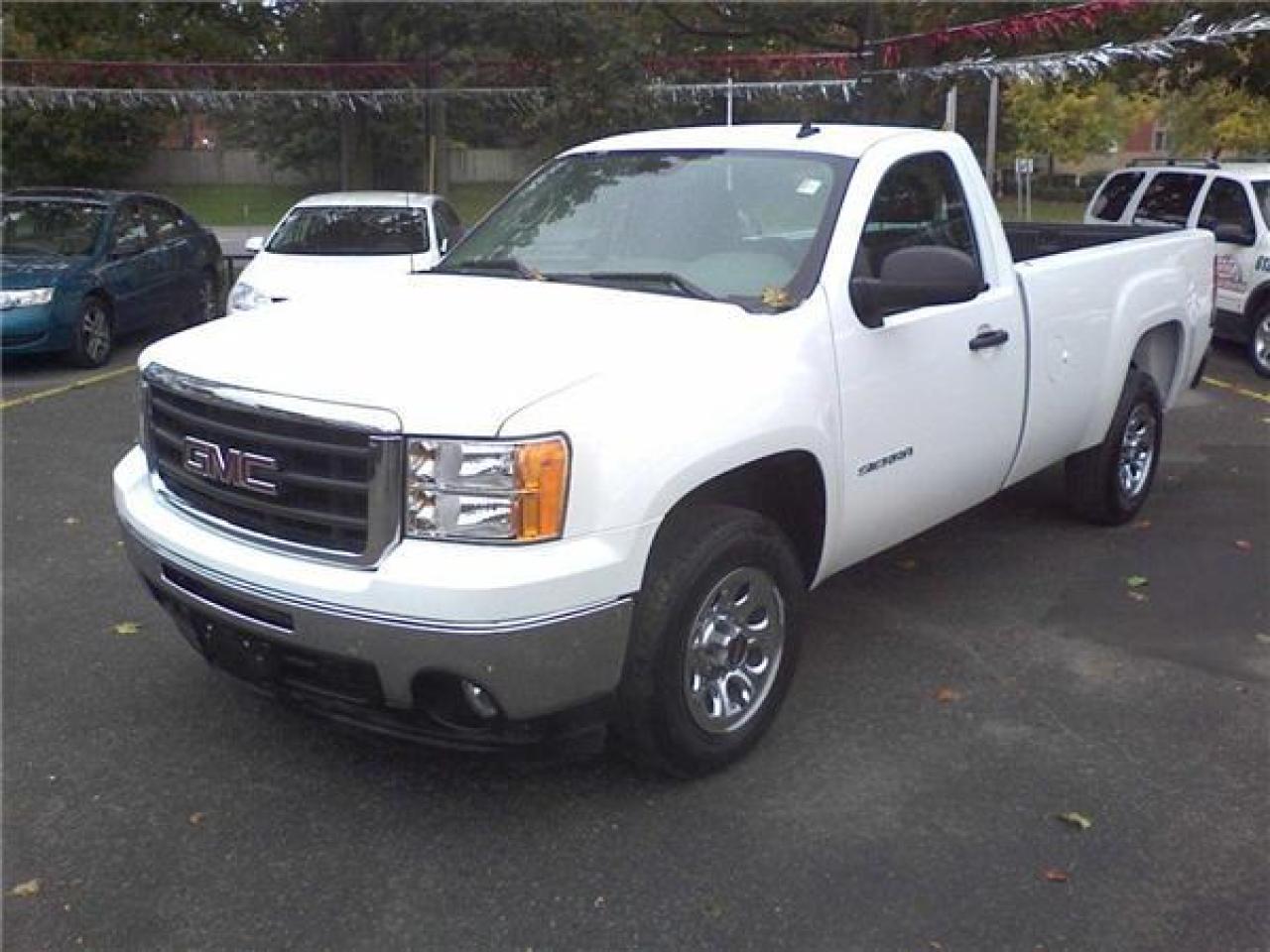 Used 2010 GMC Sierra 1500 WT Regular Cab  for sale in Ottawa, ON