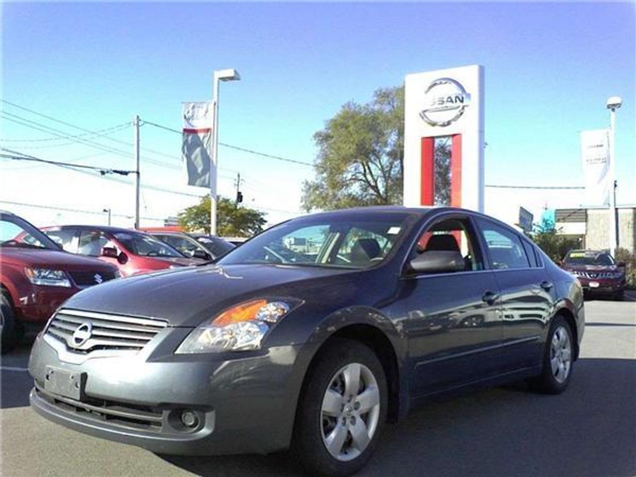 CARPROOF CLEAN - NO ACCIDENTS!!! Another Great Example of How a Car Should be Taken Care Of! This One Owner Altima is a RARE Find with a Manual Transmission. Fully Equipped with Air Conditioning, Power Windows and Locka, Power Mirrors and Lots More! Please call 1-888-586-5493 to book your test drive today! Located just 2 minutes off the QEW in St Catharines. Price does not include HST or Licencing.