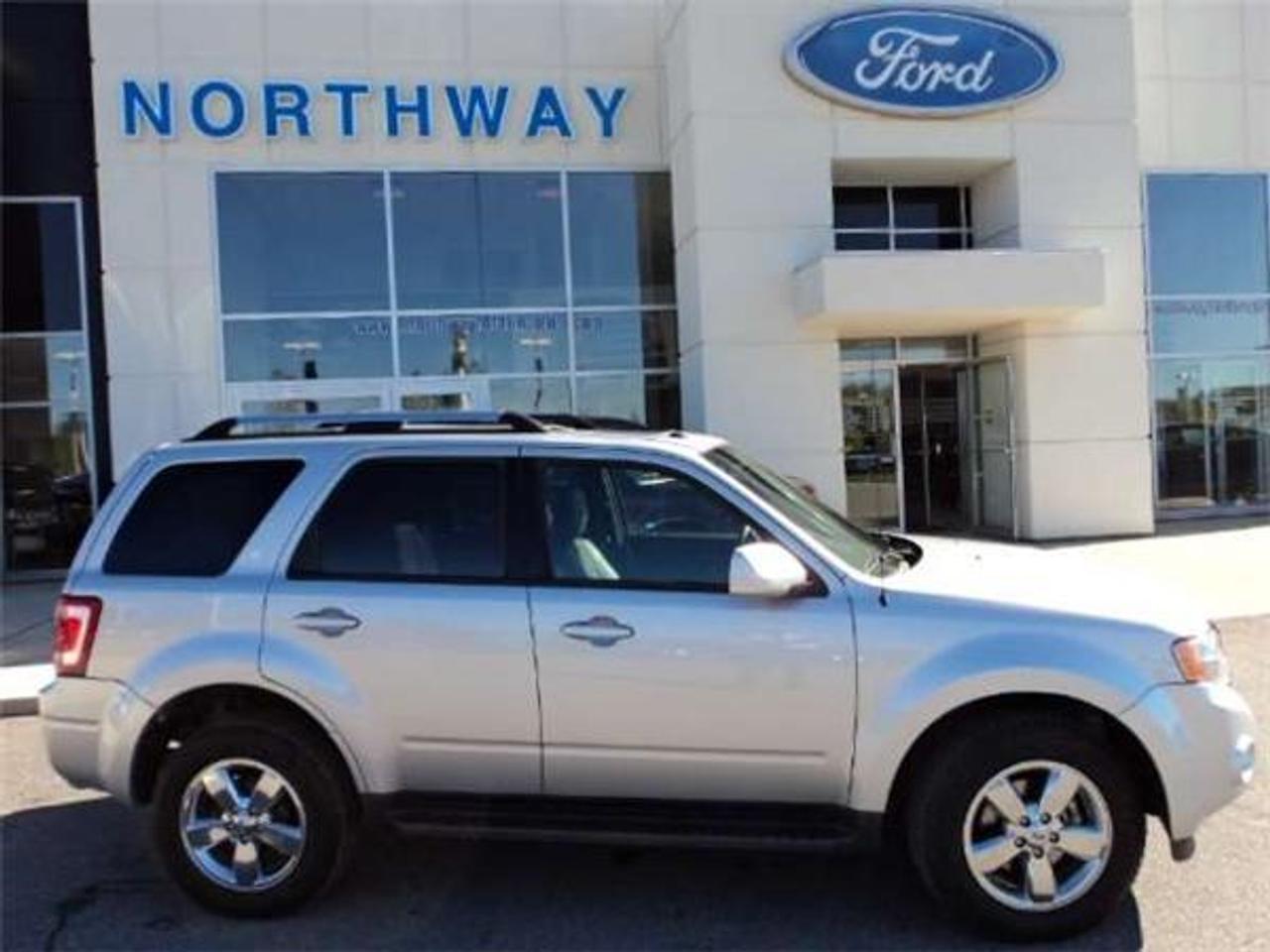 **PREVIOUS DAILY RENTAL**
***SAVE $$$ FROM NEW. THIS ESCAPE IS A GREAT BUY! LEATHER 4X4, V6, SUNROOF AND MORE. CALL ROB FARRINGTON OR PAUL TAVERNESE FOR MORE INFO AND TO BOOK YOUR APPOINTMENT TODAY! We have a World Class finance team specializing in getting YOU Approved Today, JUST TRY US! 100% Satisfaction Gauranteed! Buy with confidence from a ***** Five Star FORD Dealer Pricing add HST and Licensing. Now Open Sundays to accommodate your busy schedule. Phone us at Northway Ford Lincoln A PROUD MEMBER of CarNationCanada.com ... Member YET??