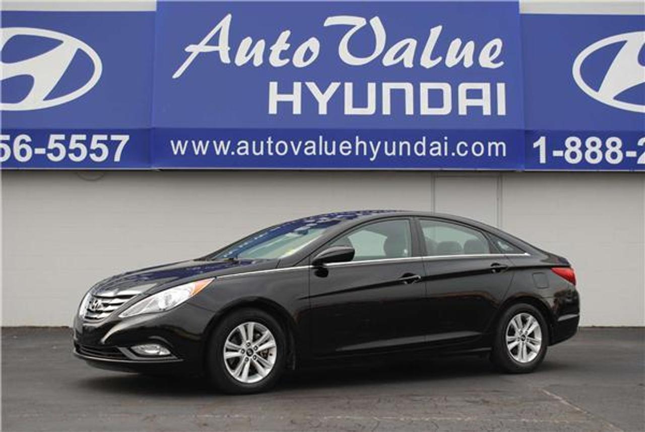 **Previous Daily Rental**
APPLY ONLINE @ WWW.AUTOVALUEHYUNDAI.COM; FINANCING AVAILABLE FOR ALL CREDIT SITUATIONS; CARPROOF VERIFIED FOR YOUR PROTECTION; NOW OPEN SUNDAYS 12-5 FOR YOUR CONVENIENCE!!! EXCELLENT CONDITION! CERTIFIED/E-TESTED ***PROUD MEMBERS OF CARNATIONCANADA.COM WITH OVER 1500 VEHICLES IN STOCK!!!***