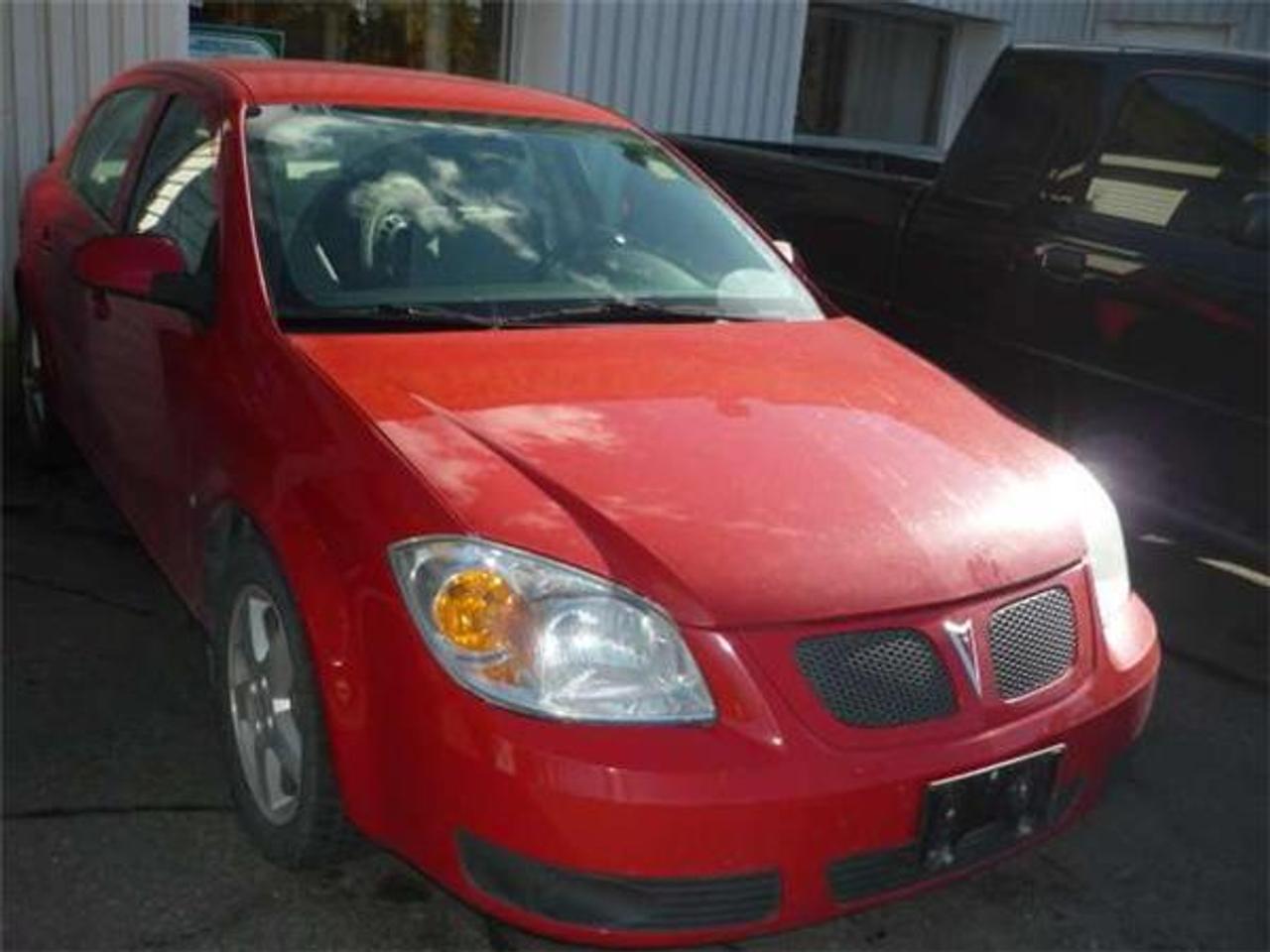 This Pontiac G5 is a great combination of safety and comfort. Its just loaded with features, power everything and more! Come in today and take it for a spin! Good credit, bad credit or no credit, we have financing solutions for all scenarios. Apply online today at www.presleysauto.com. Safe, secure and fast! Price does not include HST. cornwall alexandria hawksbury gatineau renfrew arnprior smith falls carleton place stittsville preowned used financing bad credit bankrupt proposal collections honda toyota nissan mazda dodge ford chrysler bmw lexus acura chev gm suzuki kia cadillac mercedes subaru volvo smart audi porche mitsubishi cars autos trucks van suv sports cars luxury cars