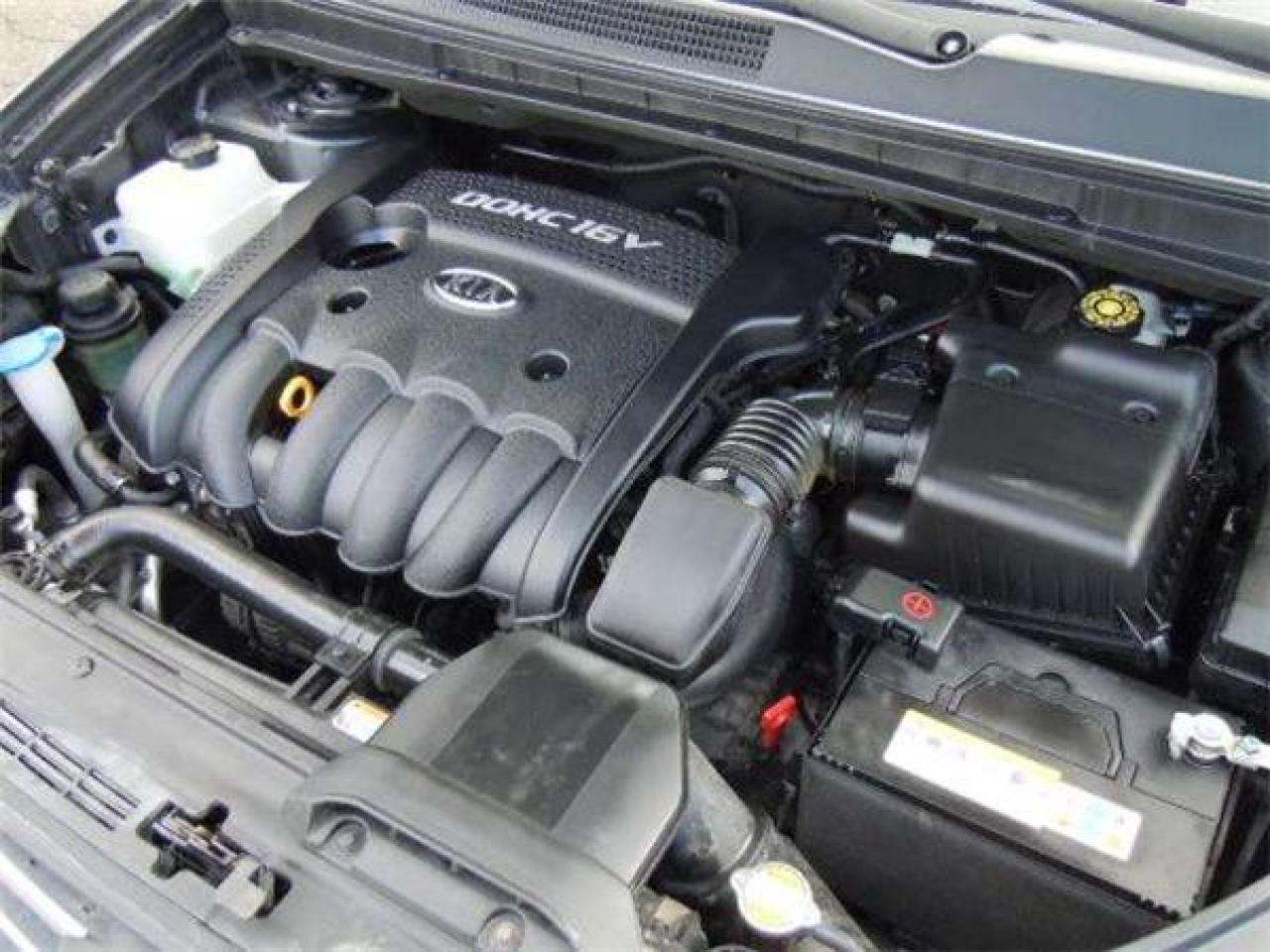Used 2007 Kia Rondo EX-Premium for sale in Mississauga, ON