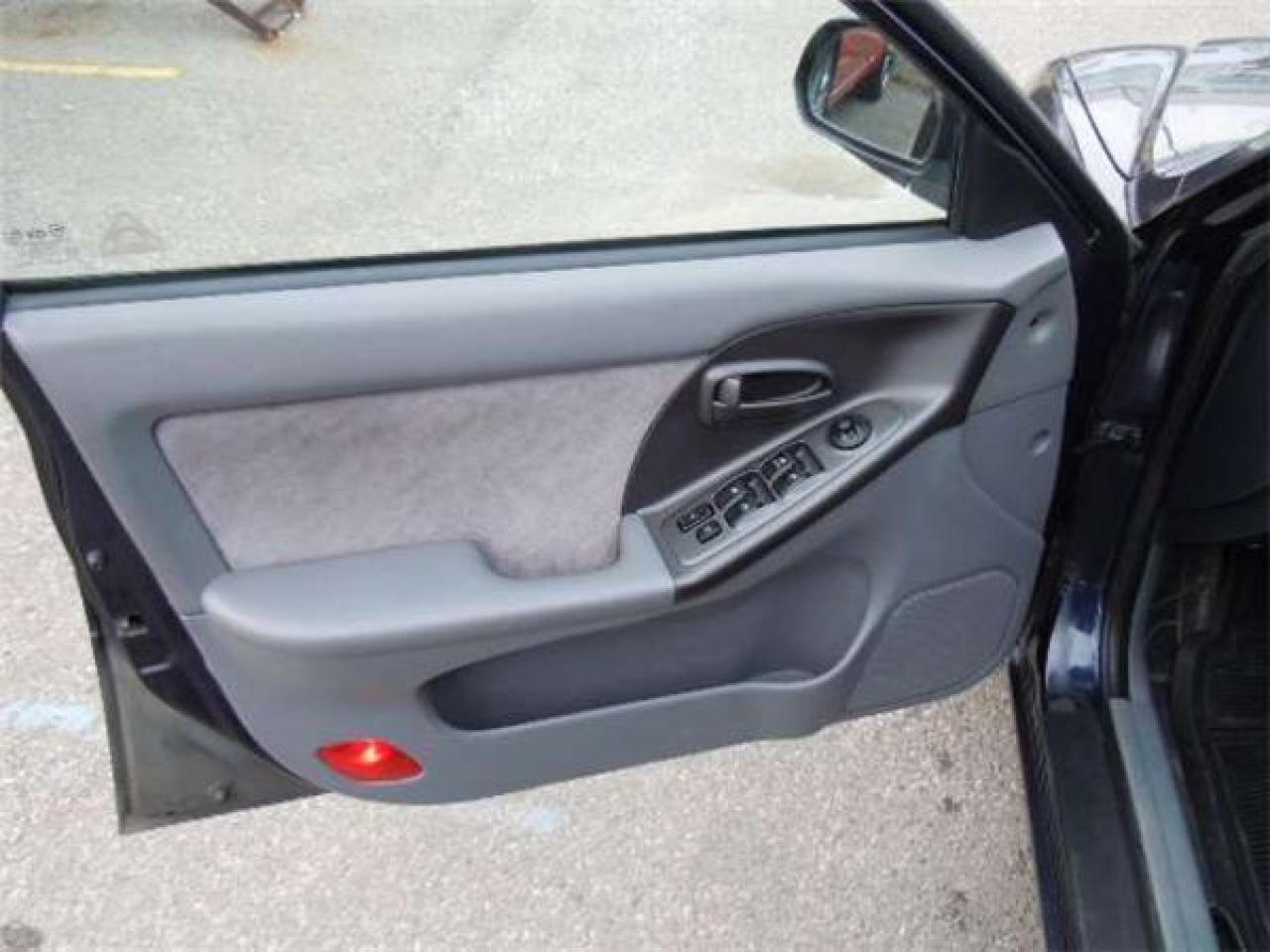 Used 2005 Hyundai Elantra VE for sale in Mississauga, ON