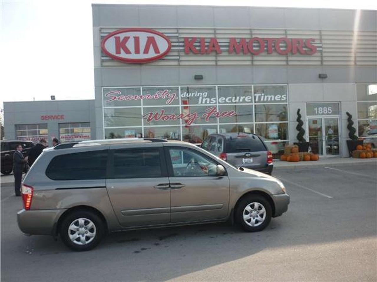 Used 2010 Kia Sedona  for sale in Hamilton, ON