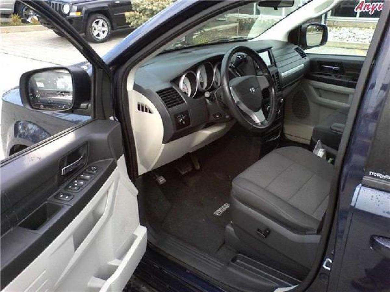 Used 2008 Dodge Grand Caravan SE for sale in Burlington, ON
