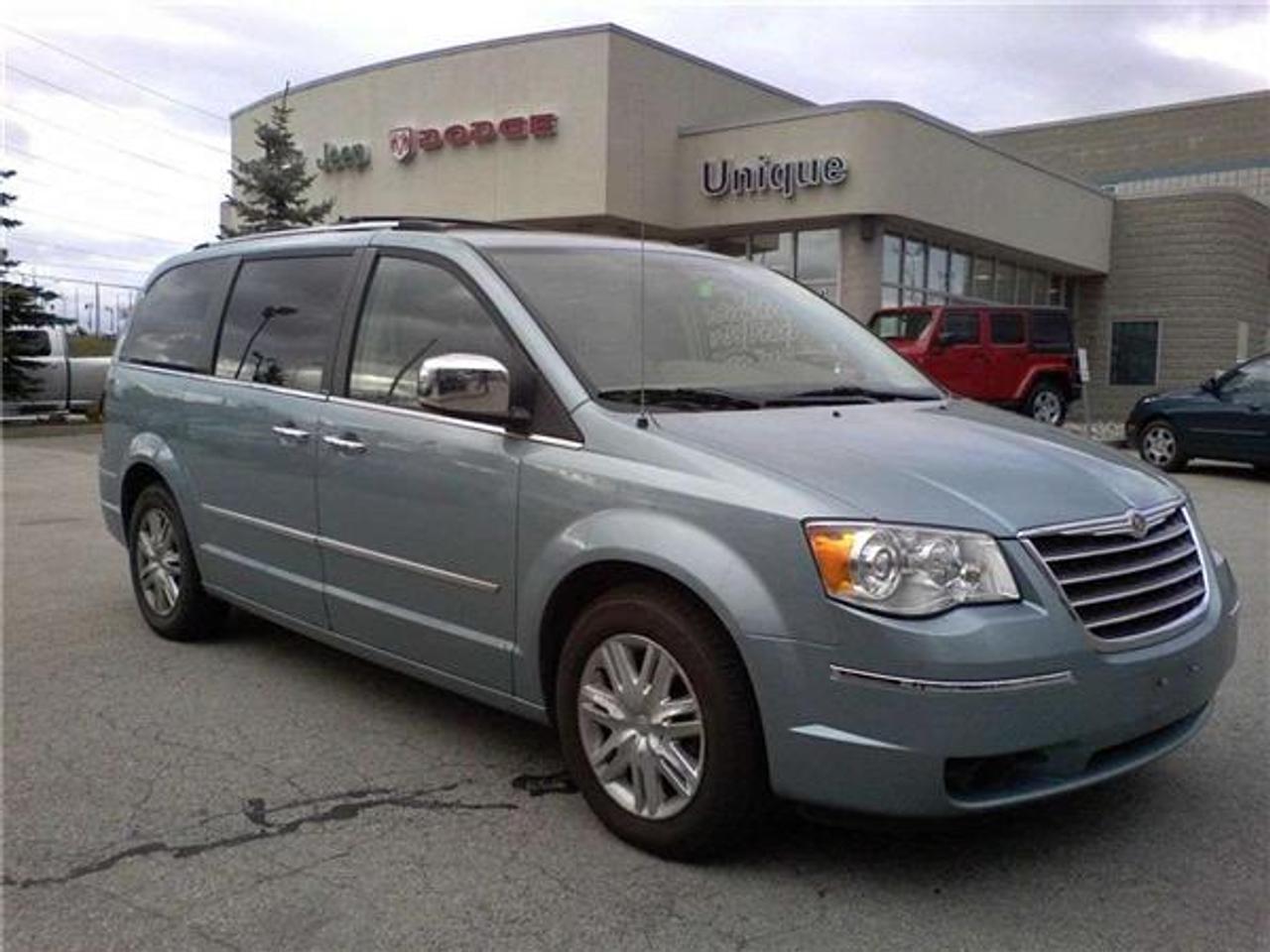 WOW WOW WOW, UNIQUE CHRYSLER DOES IT AGAIN.  ALL THE TOYS, CANADIAN CAR, ALL ORIGINAL.  TOP DOLLAR FOR ALL TRADES.  PLEASE DO NOT MISS THIS OPPURTUNITY.  THIS TOWN AND COUNRTY JUST ARRIVED.  UNIQUE CHRYSLER IS A PROUD MEMBER OF CARNATION CANADA.  PLUS HST.