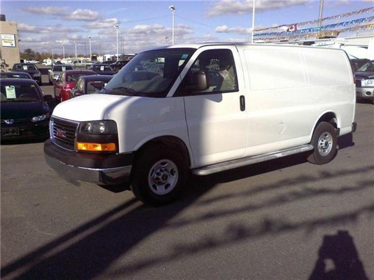 Used 2009 GMC Savana 2500 Work Van for sale in Orleans, ON