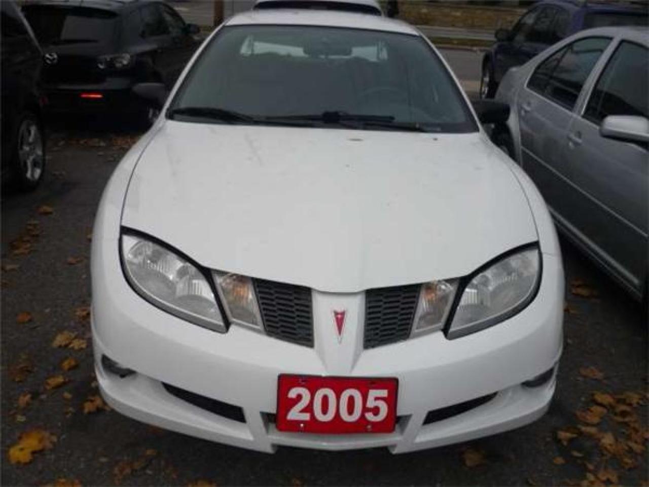 Used 2005 Pontiac Sunfire SLX for sale in Ottawa, ON