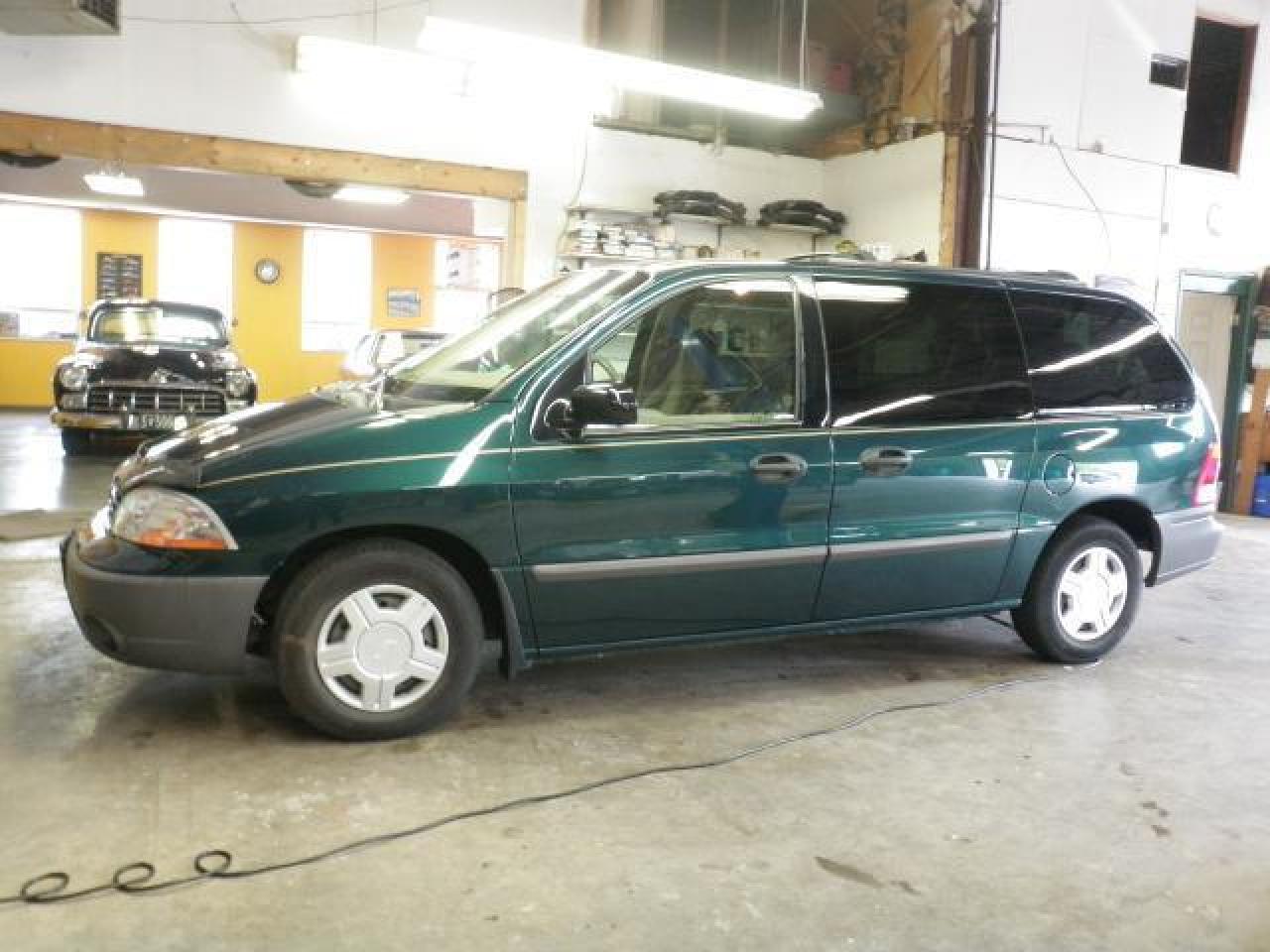 Used 2000 Ford Windstar LIMITED EDITION for sale in Burlington, ON