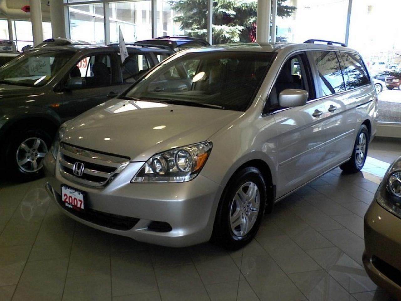 Used 2012 Toyota Sienna  for sale in Hamilton, ON