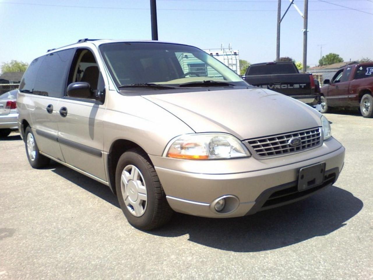 Used 2003 Ford Windstar 4dr LX Utility for sale in Orono, ON