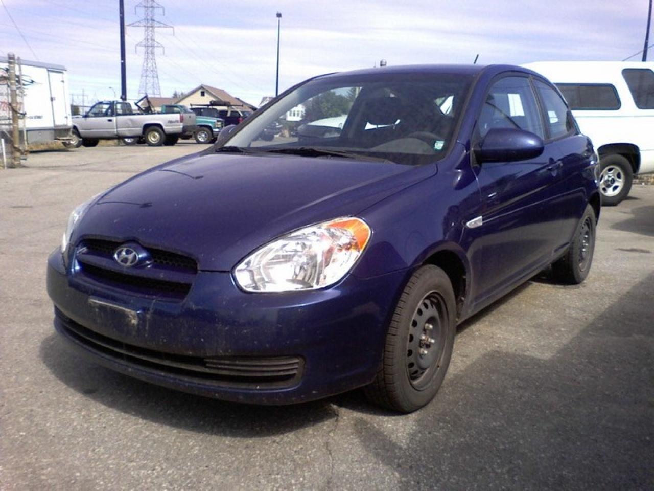 Used 2009 Hyundai Accent GS Hatchback for sale in Orono, ON