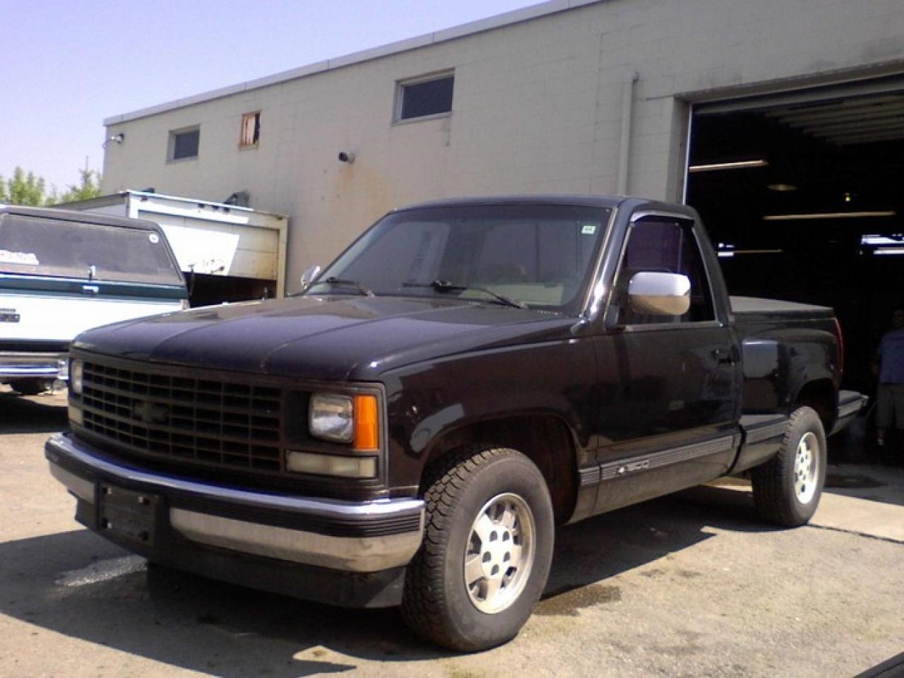 Used 1992 Chevrolet 2500 Long Bed for sale in Orono, ON