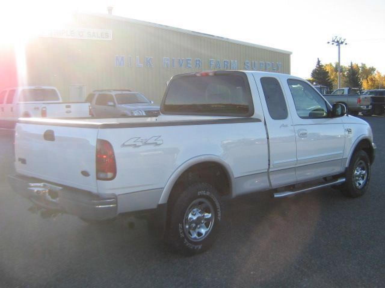 Used 2003 Ford F-150 Lariat for sale in Milk River, AB