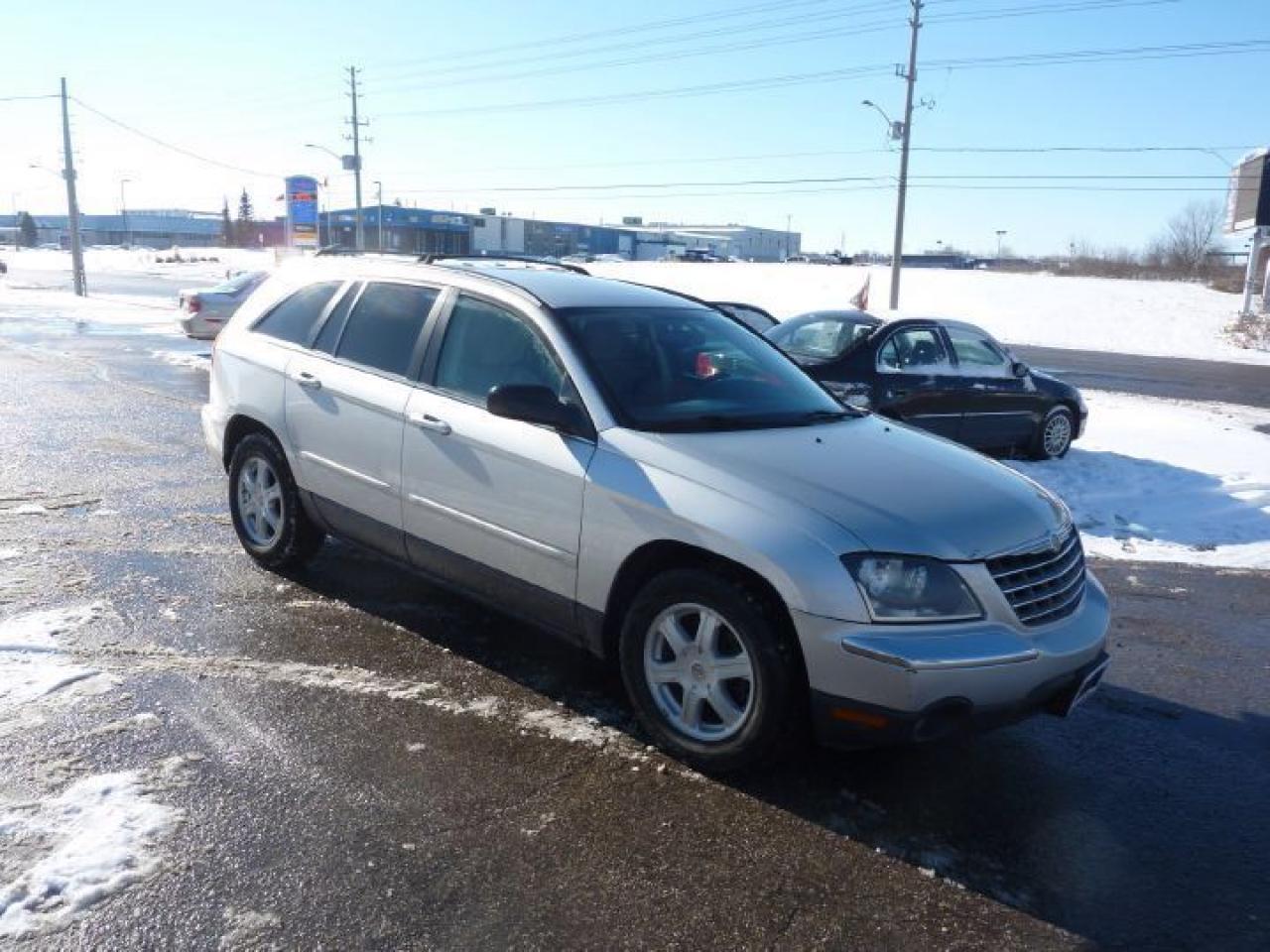 Used 2004 Chrysler Pacifica DVD Player for sale in Kitchener, ON