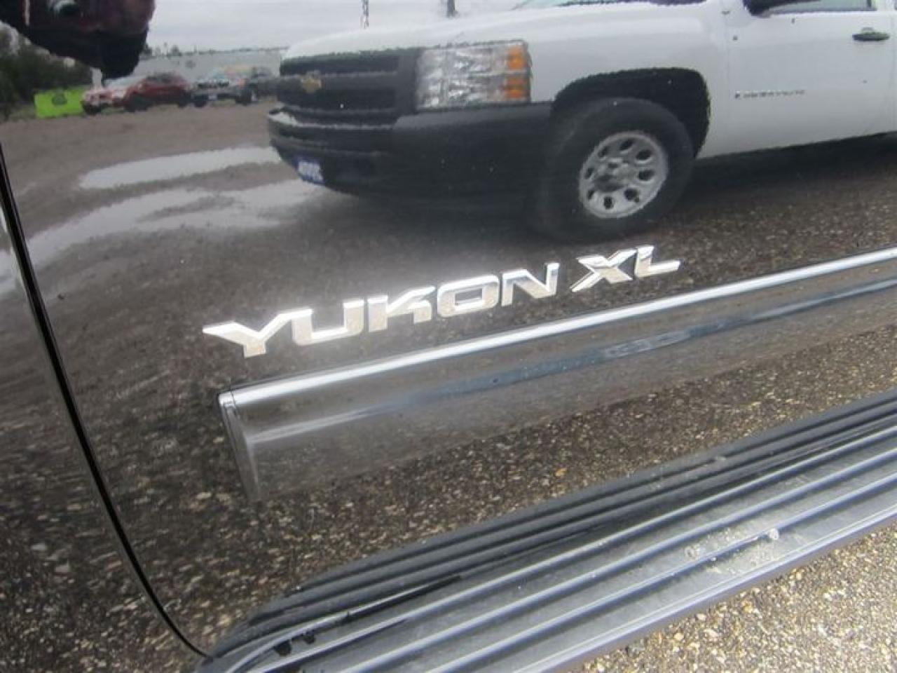 630305