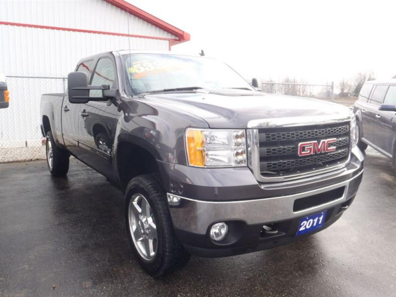 Used 2011 GMC Sierra 2500HD SLT DIESEL CREW CAB 4X4 LEATHER for sale in Listowel, ON