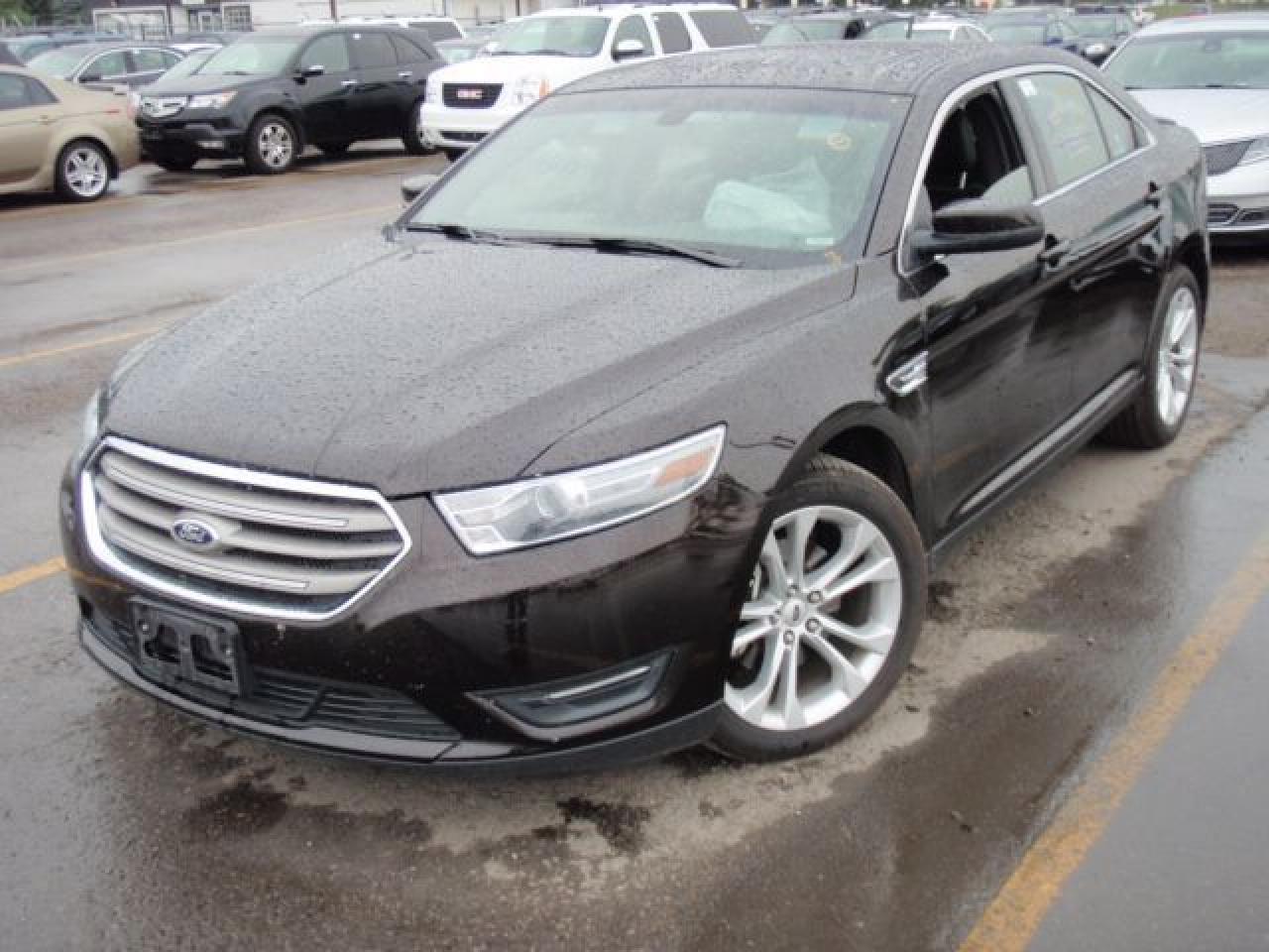 Used 2013 Ford Taurus SEL AWD for sale in Bradford, ON