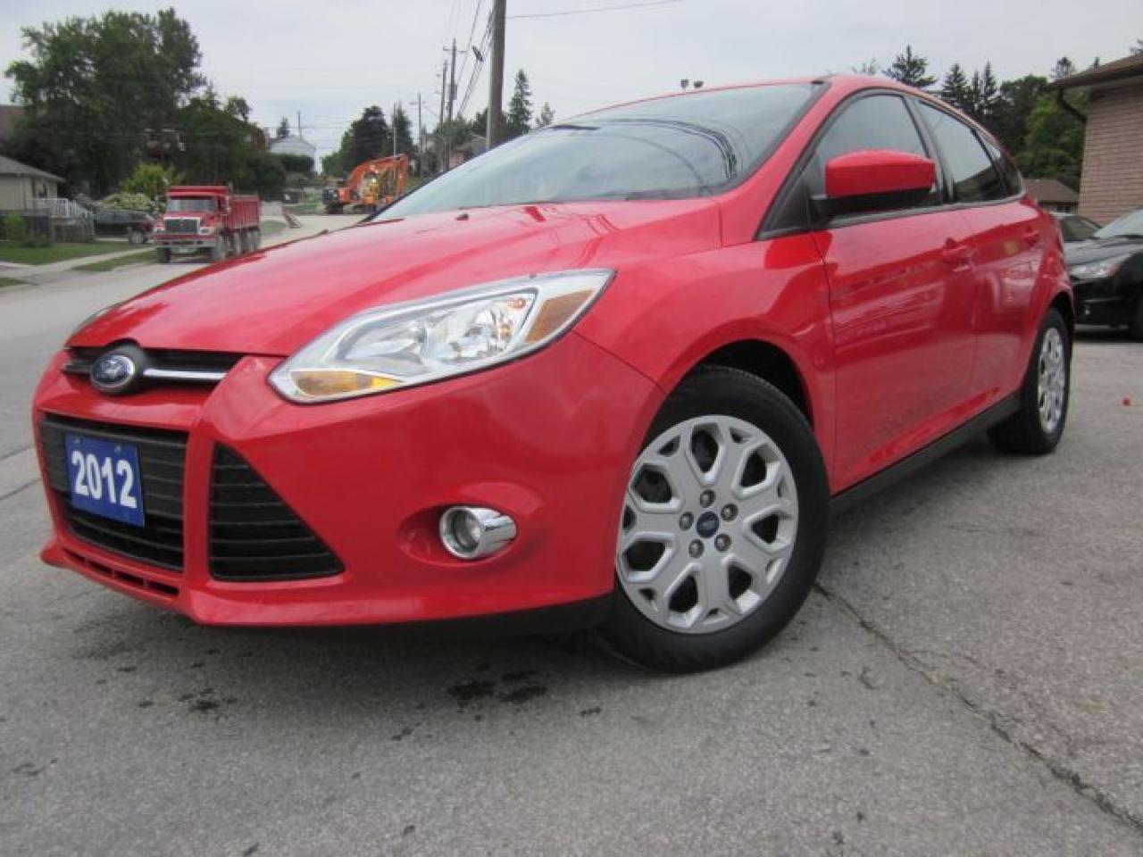 Used 2012 Ford Focus SE for sale in Bradford, ON