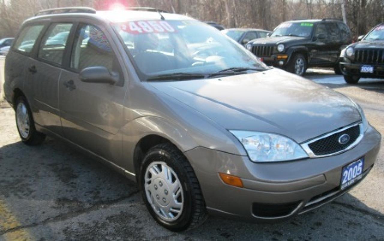 Used 2005 Ford Escort ZXW SE Wagon for sale in Barrie, ON