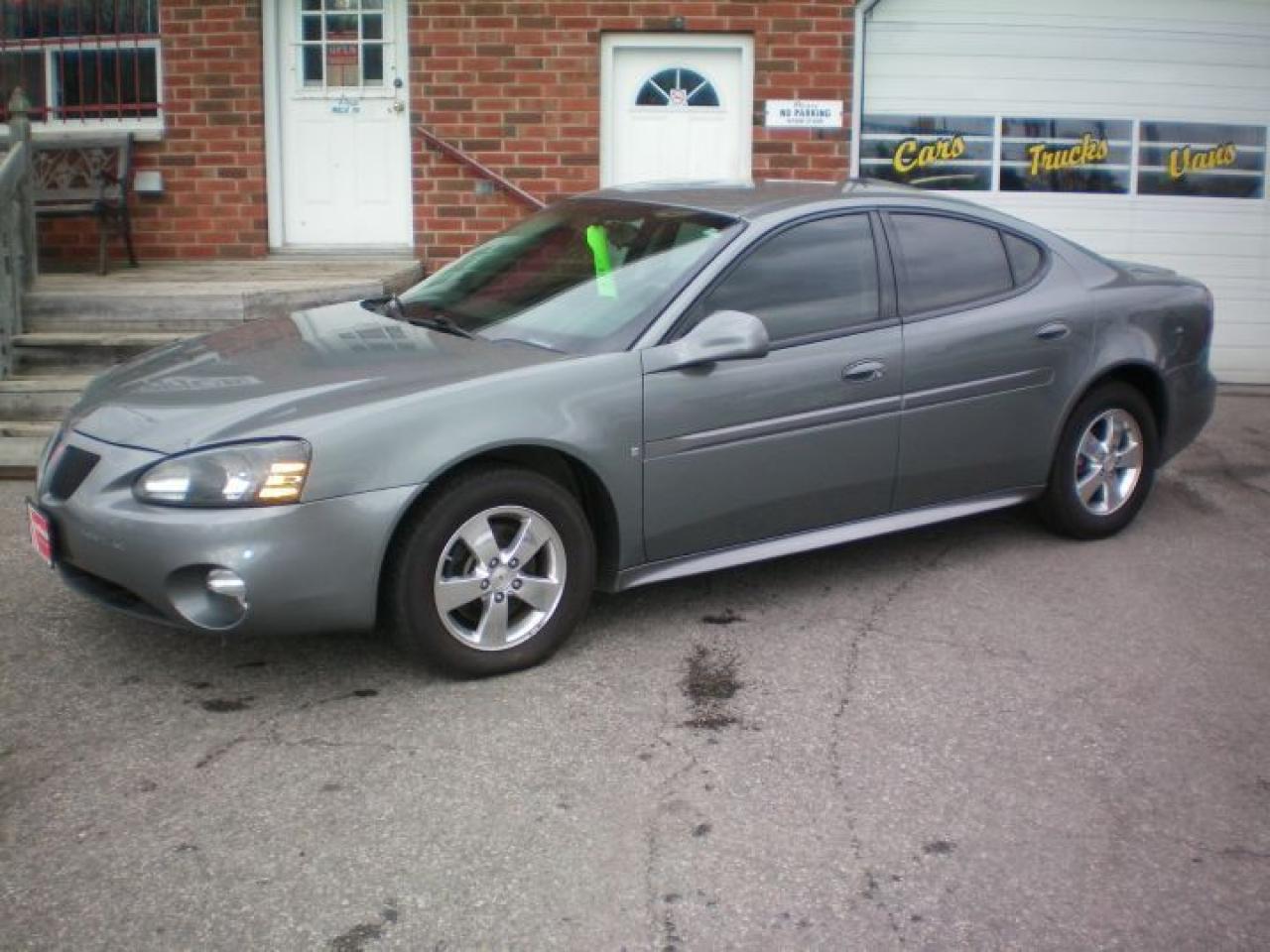 Used 2008 Pontiac Grand Prix SE for sale in Bowmanville, ON