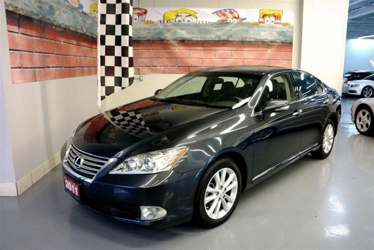 Used 2011 Lexus ES 350 CAR PROOF VERIFIED for sale in Concord, ON