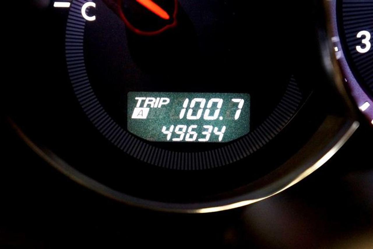630537.11079737