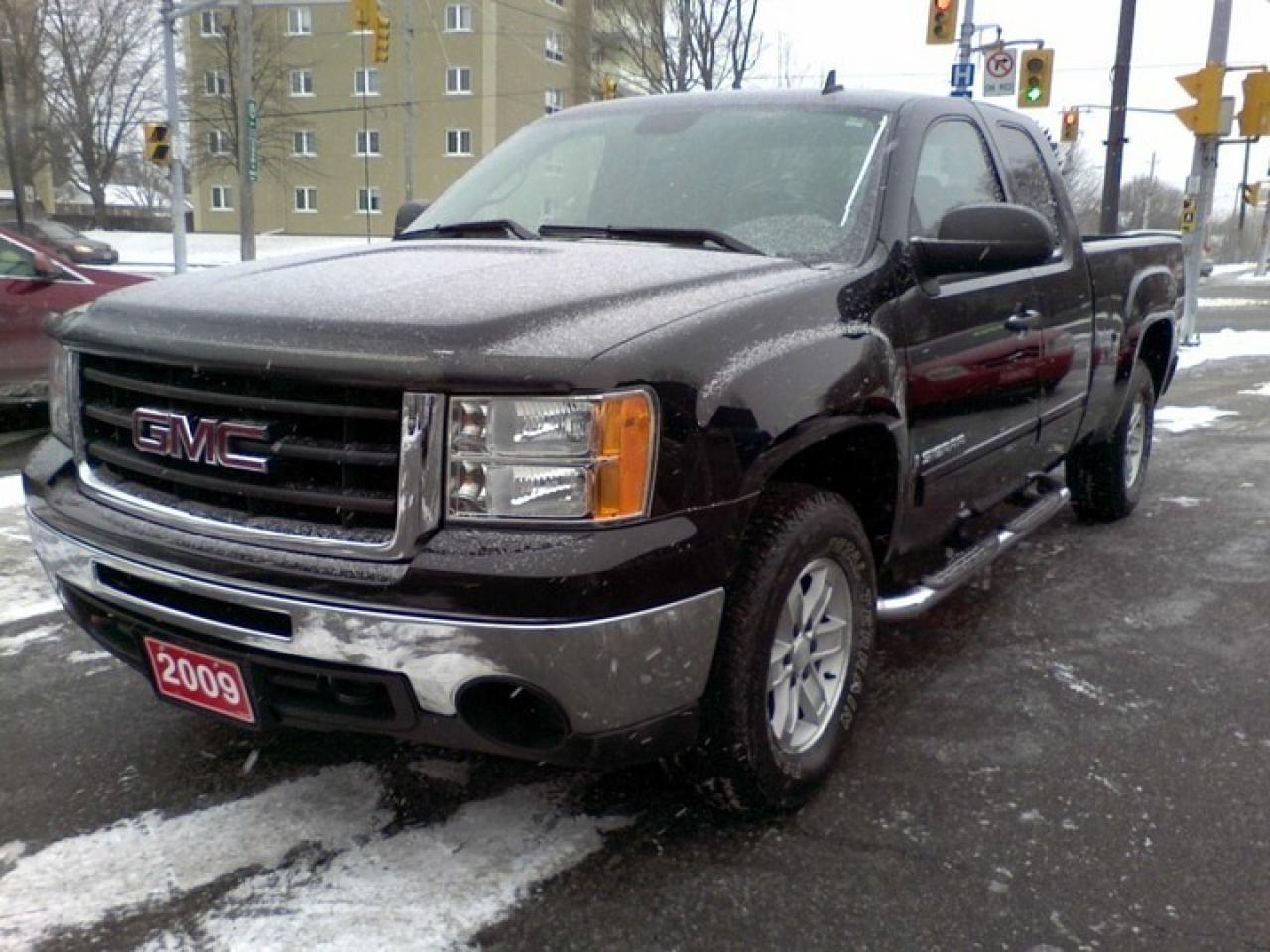 Used 2009 GMC 1500 Pickup SLE 6 1/2 foot for sale in Cobourg, ON
