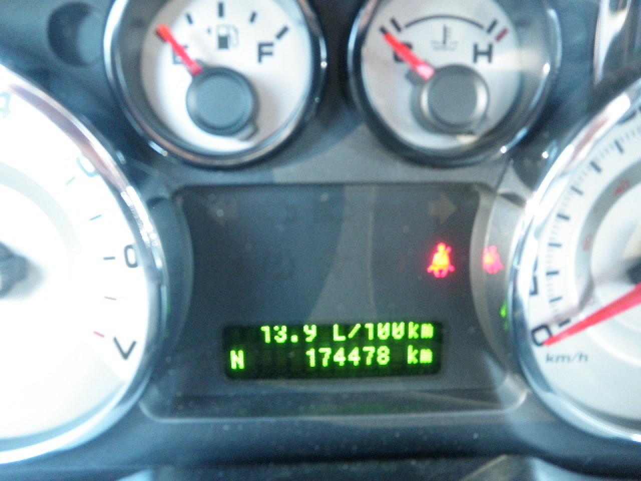 631081