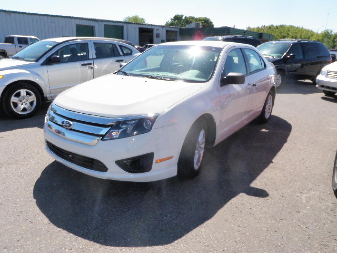 Used 2011 Ford FUSION S  for sale in Barrie, ON