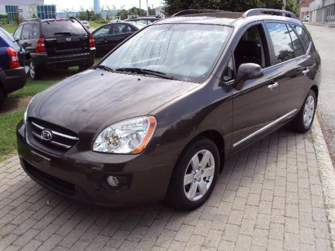 Used 2009 Kia Rondo EX for sale in Toronto, ON