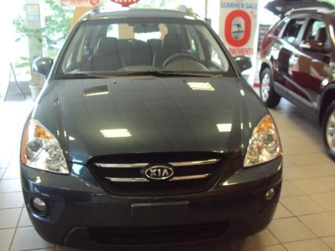 Used 2010 Kia Rondo  for sale in Toronto, ON