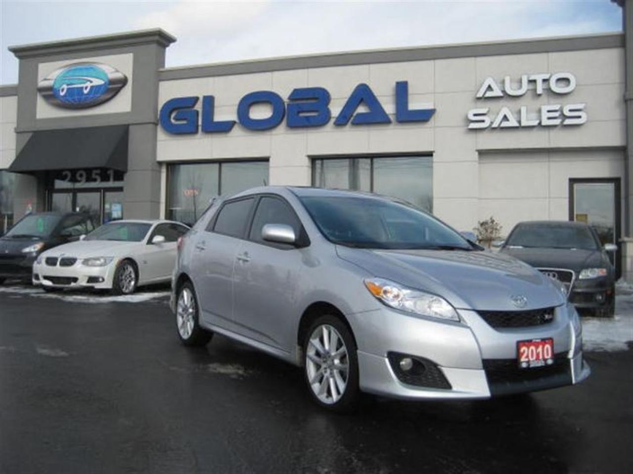 Used 2010 Toyota Matrix XRS for sale in Gloucester, ON