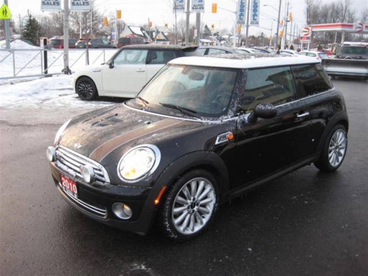 Used 2010 Mini Cooper  for sale in Gloucester, ON